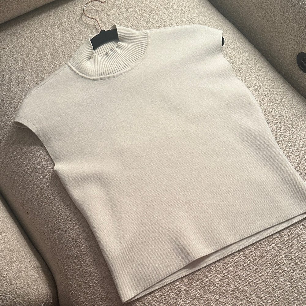 Express Off-White Ribbed Mock Neck Blouse